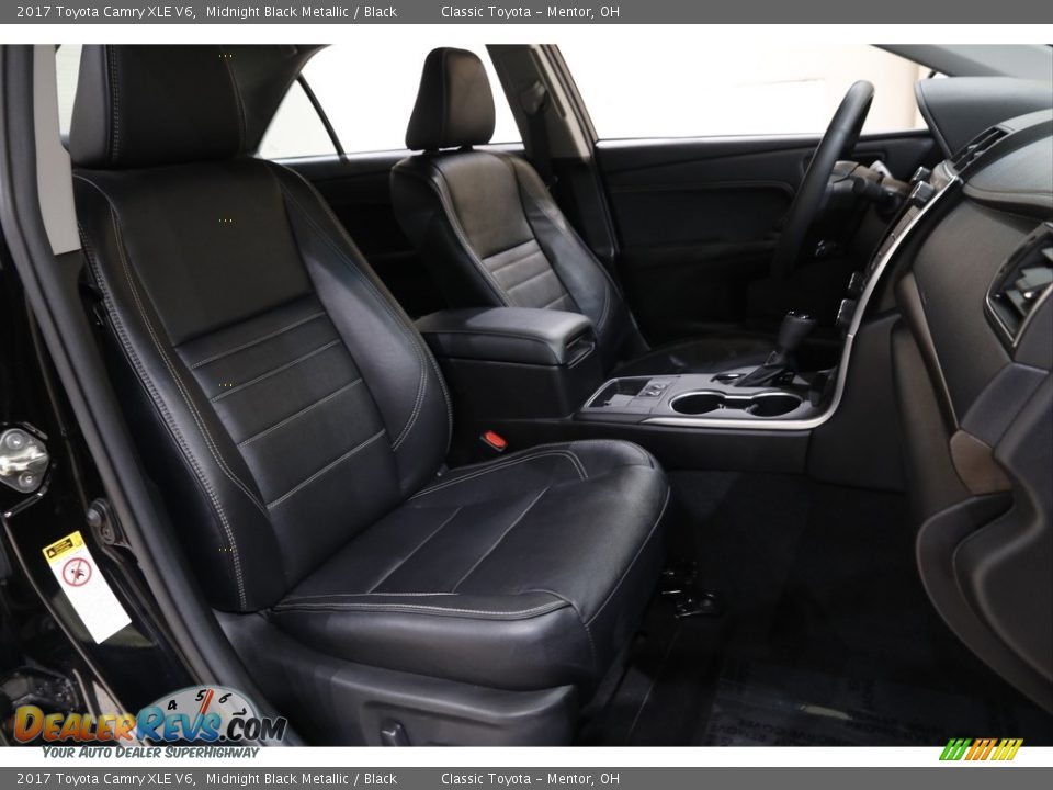 2017 Toyota Camry XLE V6 Midnight Black Metallic / Black Photo #13