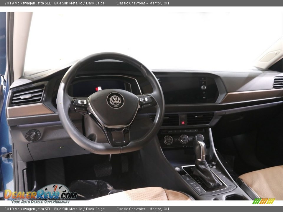 Dashboard of 2019 Volkswagen Jetta SEL Photo #6