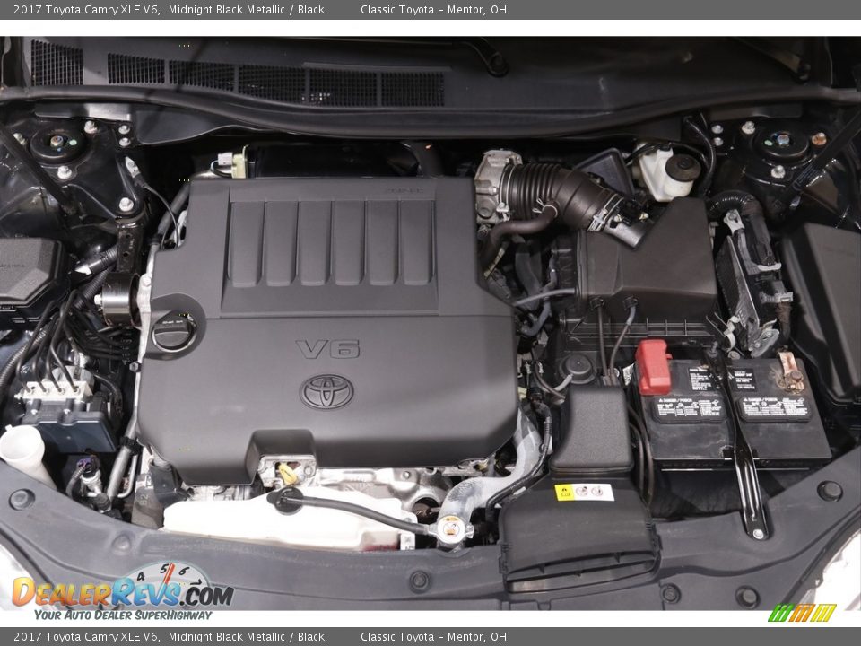 2017 Toyota Camry XLE V6 Midnight Black Metallic / Black Photo #17