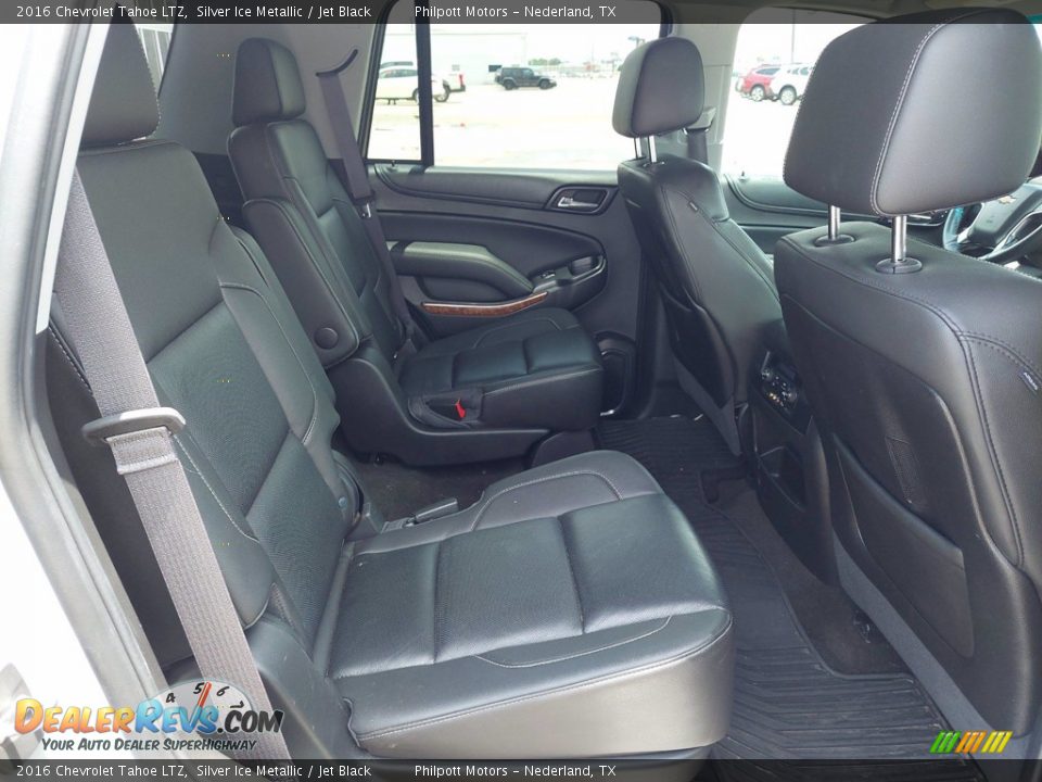 Rear Seat of 2016 Chevrolet Tahoe LTZ Photo #29
