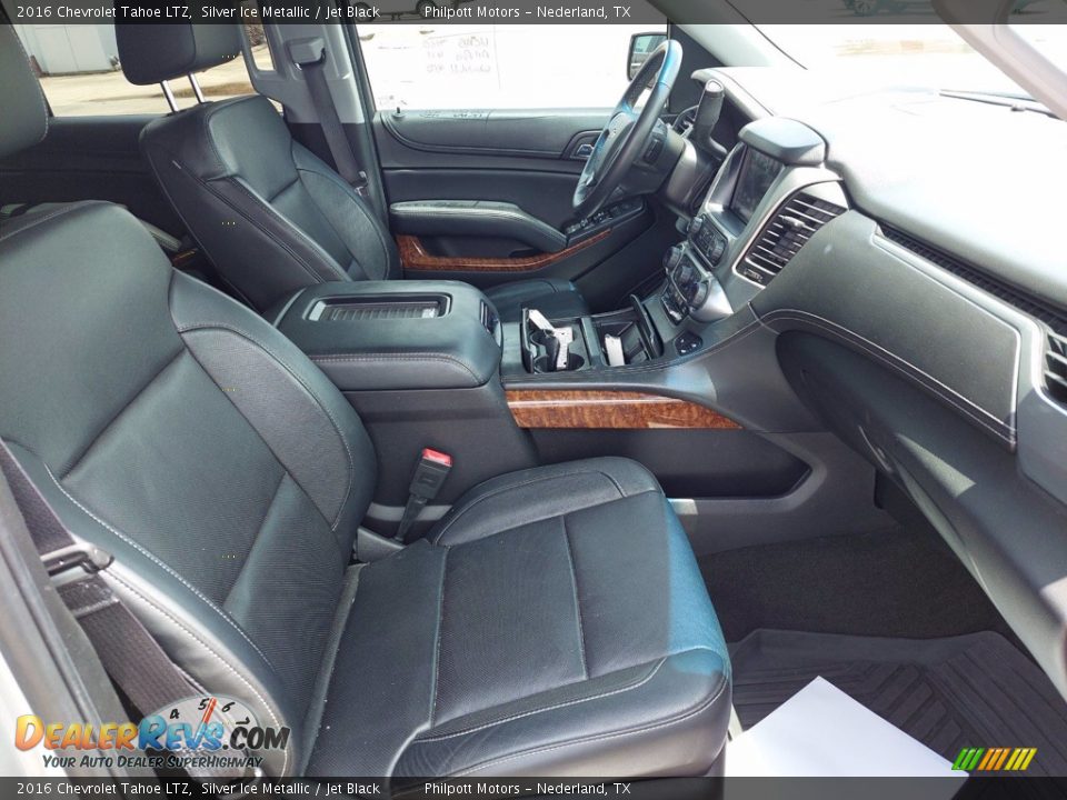 Front Seat of 2016 Chevrolet Tahoe LTZ Photo #32