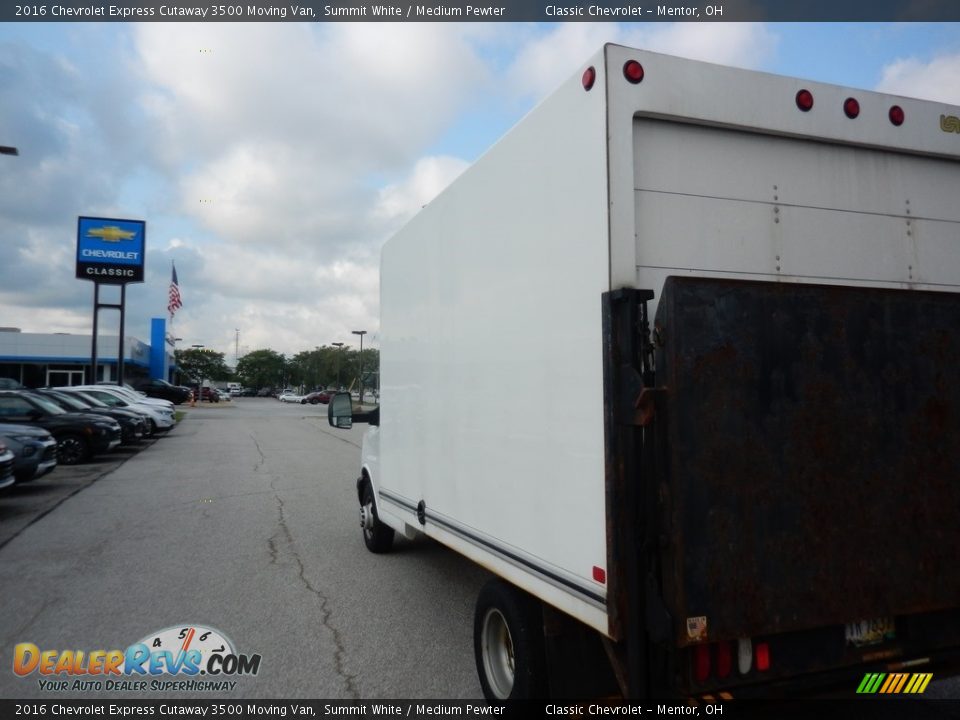 2016 Chevrolet Express Cutaway 3500 Moving Van Summit White / Medium Pewter Photo #6