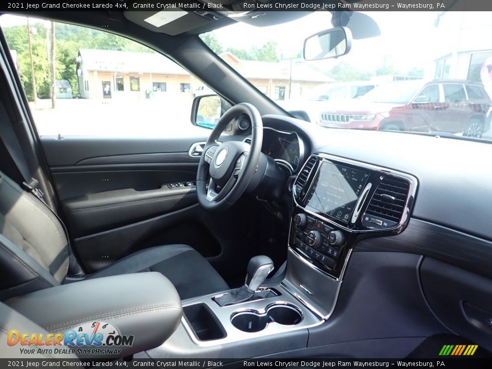 2021 Jeep Grand Cherokee Laredo 4x4 Granite Crystal Metallic / Black Photo #11