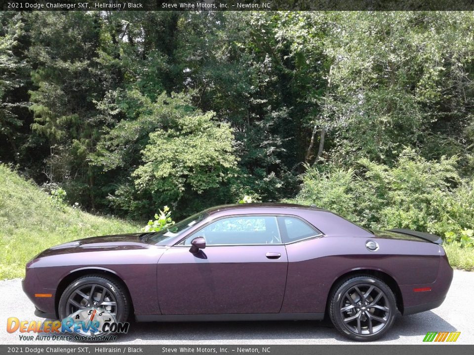 Hellraisin 2021 Dodge Challenger SXT Photo #1