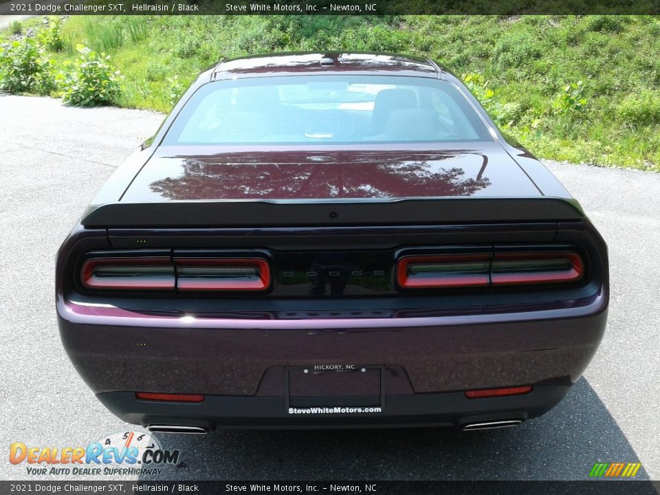 2021 Dodge Challenger SXT Hellraisin / Black Photo #7