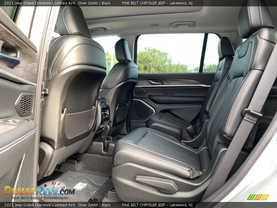 Rear Seat of 2021 Jeep Grand Cherokee L Limited 4x4 Photo #9
