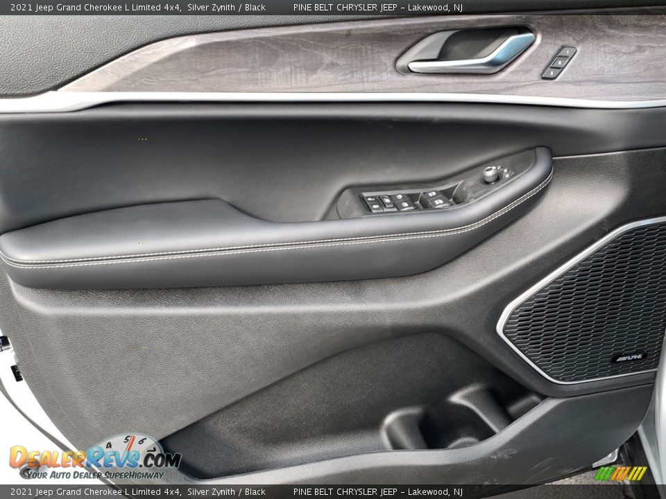Door Panel of 2021 Jeep Grand Cherokee L Limited 4x4 Photo #12