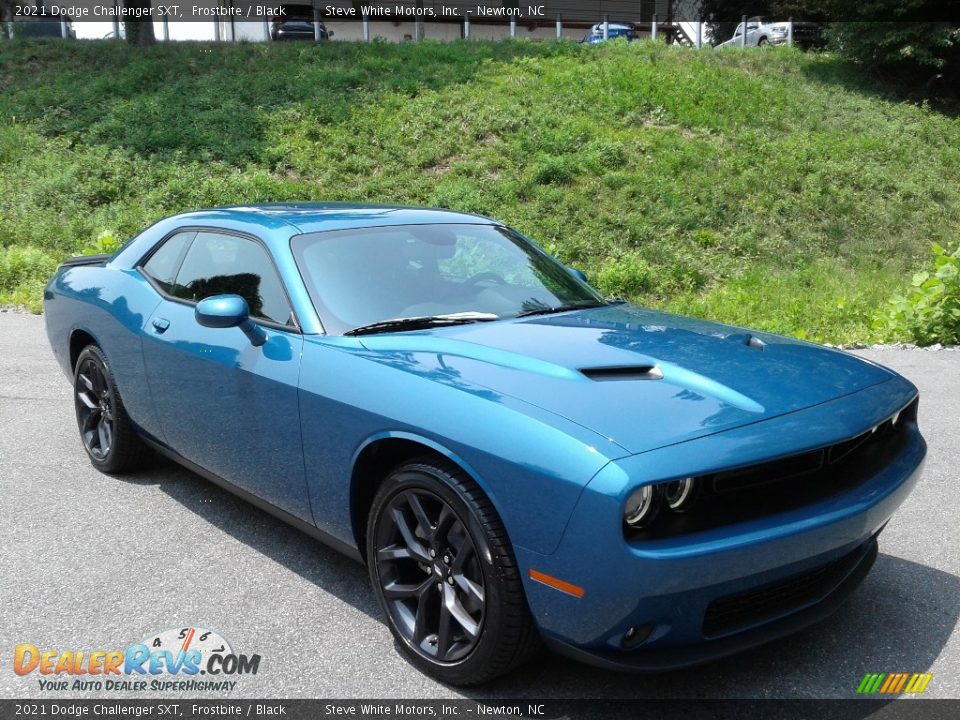 2021 Dodge Challenger SXT Frostbite / Black Photo #4