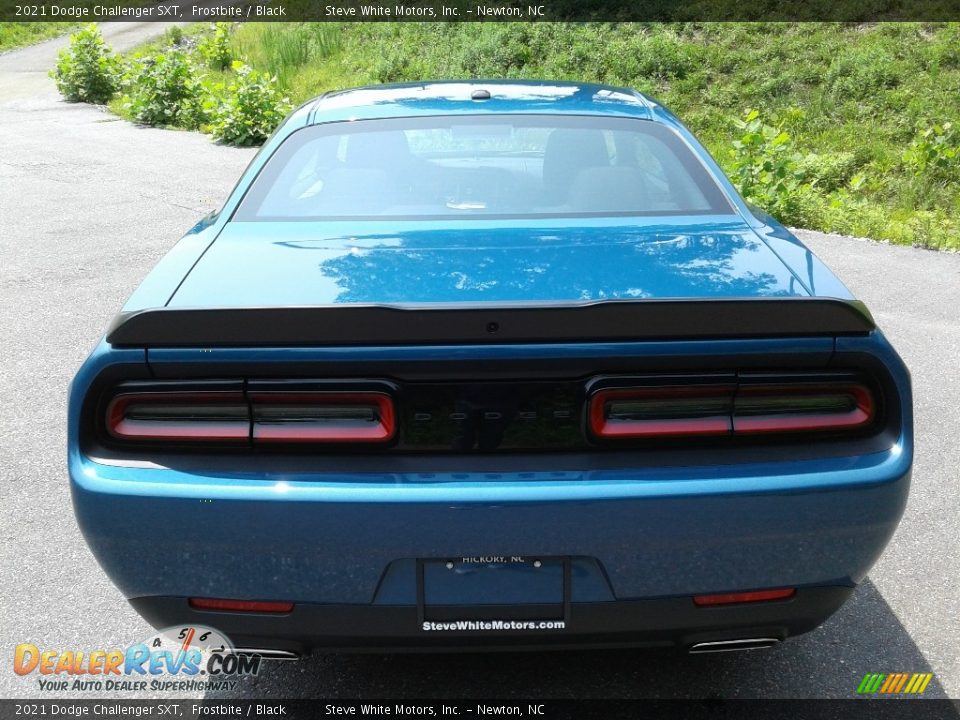 2021 Dodge Challenger SXT Frostbite / Black Photo #7