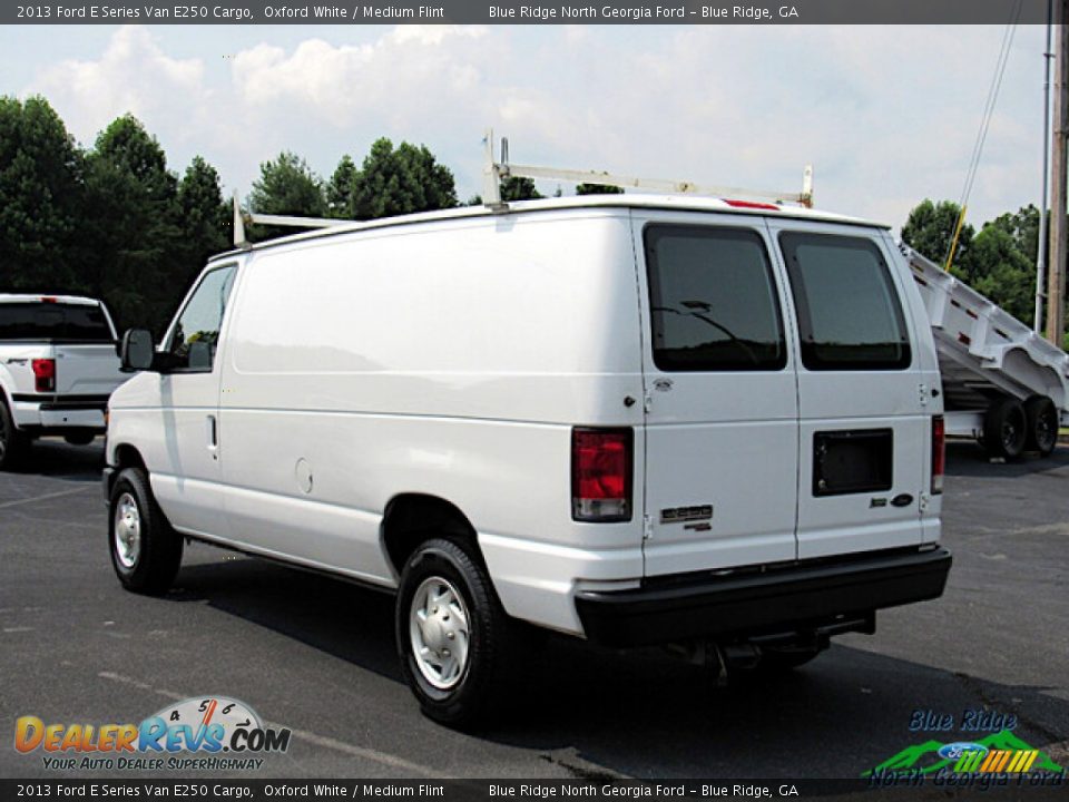 2013 Ford E Series Van E250 Cargo Oxford White / Medium Flint Photo #3