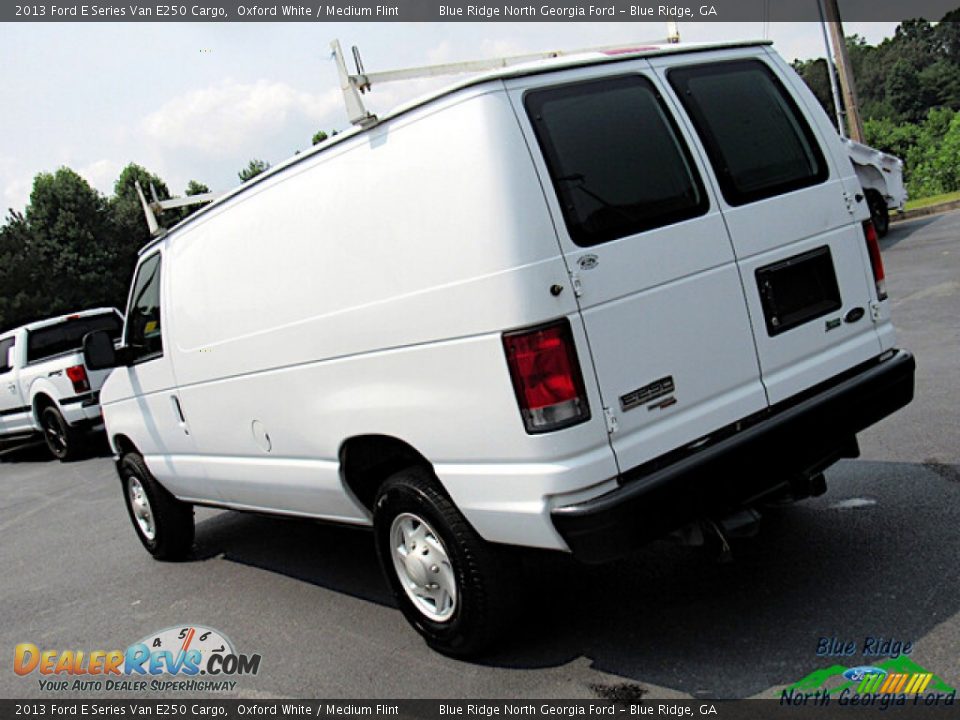 2013 Ford E Series Van E250 Cargo Oxford White / Medium Flint Photo #21