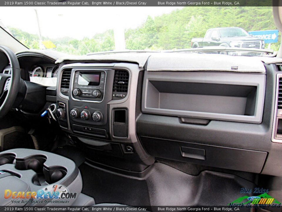 2019 Ram 1500 Classic Tradesman Regular Cab Bright White / Black/Diesel Gray Photo #15