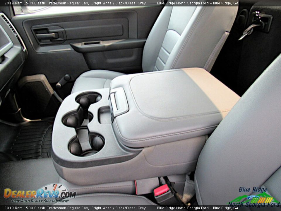 2019 Ram 1500 Classic Tradesman Regular Cab Bright White / Black/Diesel Gray Photo #18