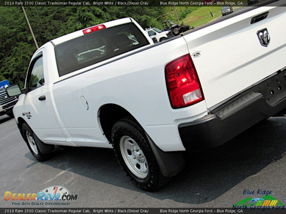 2019 Ram 1500 Classic Tradesman Regular Cab Bright White / Black/Diesel Gray Photo #24