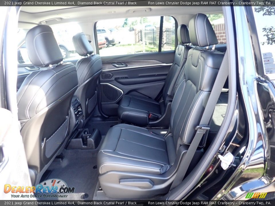 2021 Jeep Grand Cherokee L Limited 4x4 Diamond Black Crystal Pearl / Black Photo #11
