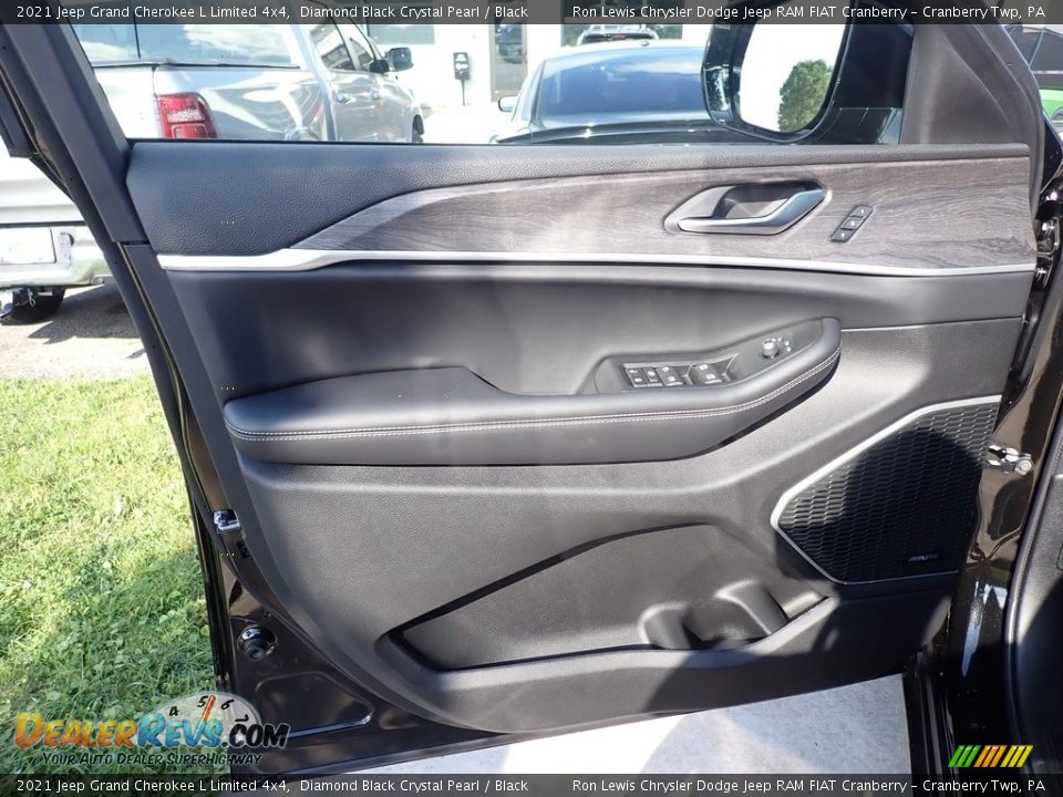 2021 Jeep Grand Cherokee L Limited 4x4 Diamond Black Crystal Pearl / Black Photo #13