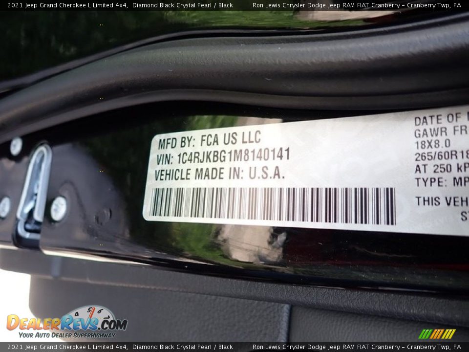 2021 Jeep Grand Cherokee L Limited 4x4 Diamond Black Crystal Pearl / Black Photo #15