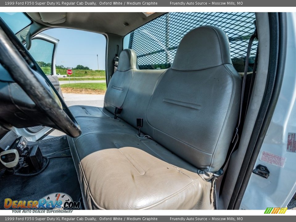 1999 Ford F350 Super Duty XL Regular Cab Dually Oxford White / Medium Graphite Photo #18