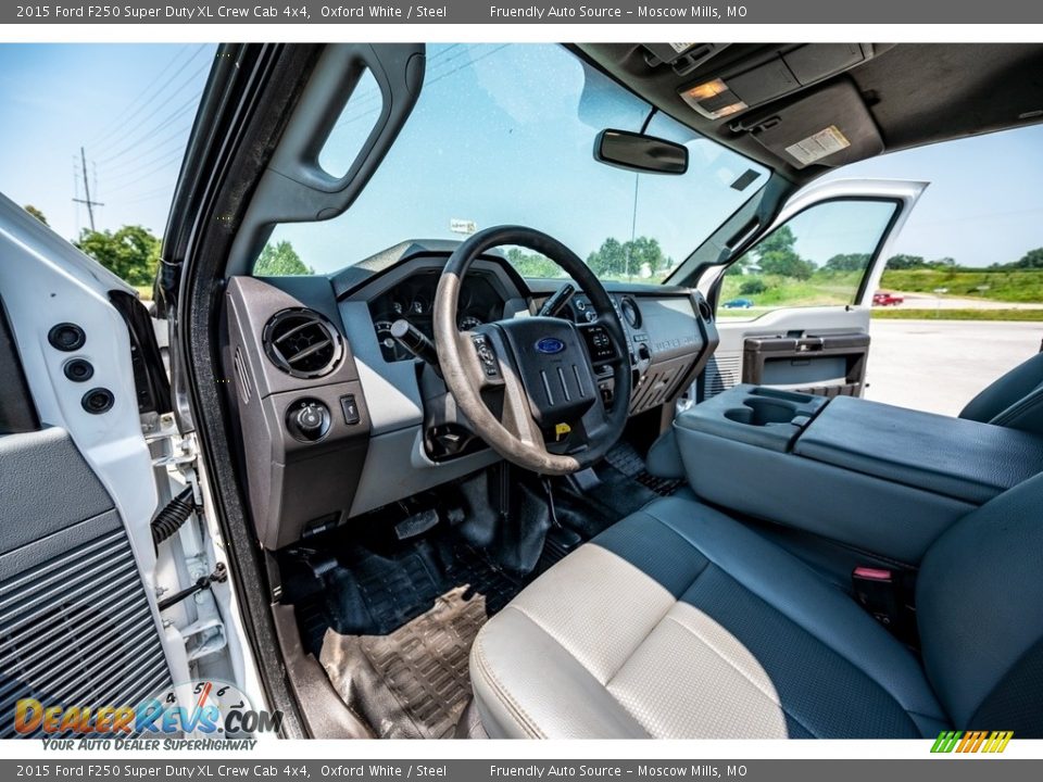 2015 Ford F250 Super Duty XL Crew Cab 4x4 Oxford White / Steel Photo #20