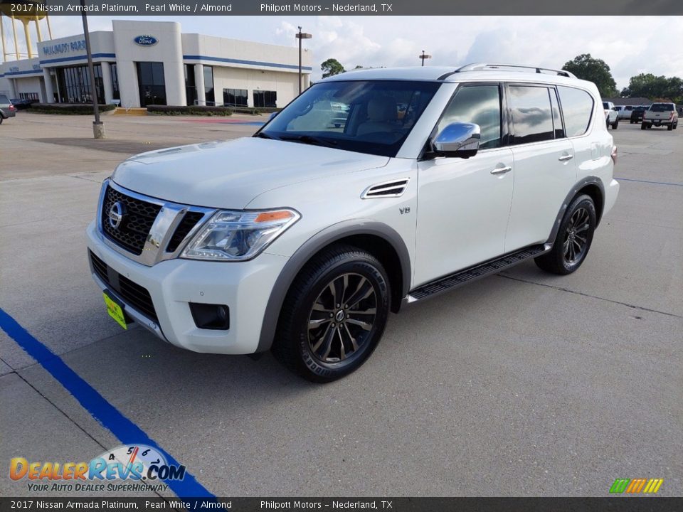 Front 3/4 View of 2017 Nissan Armada Platinum Photo #3