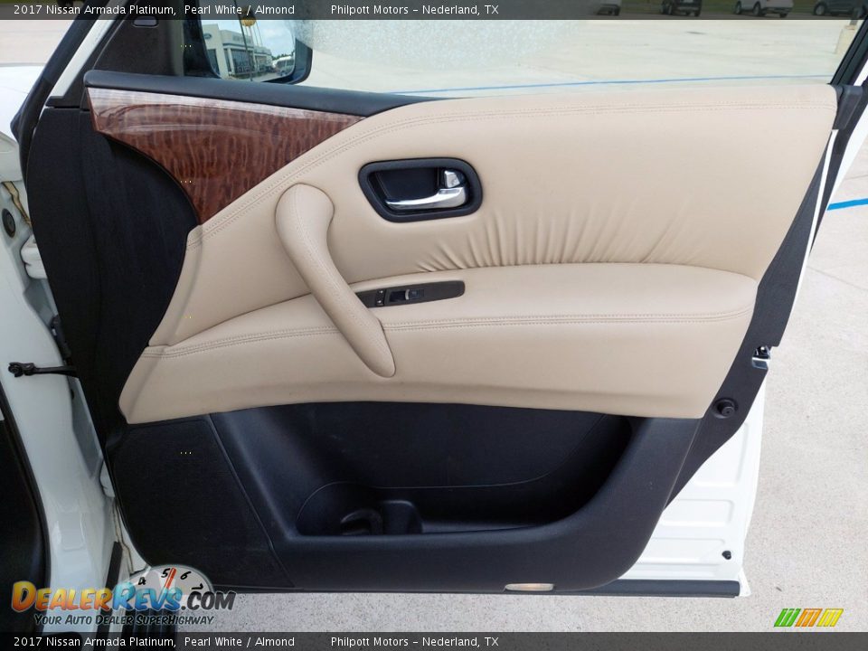 Door Panel of 2017 Nissan Armada Platinum Photo #27