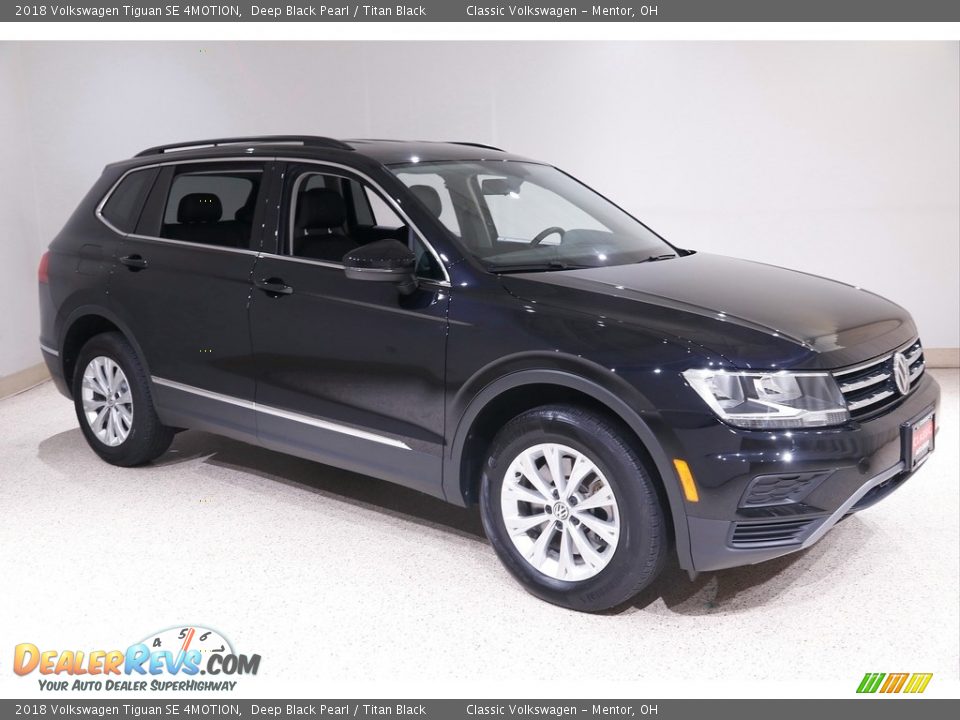 2018 Volkswagen Tiguan SE 4MOTION Deep Black Pearl / Titan Black Photo #1