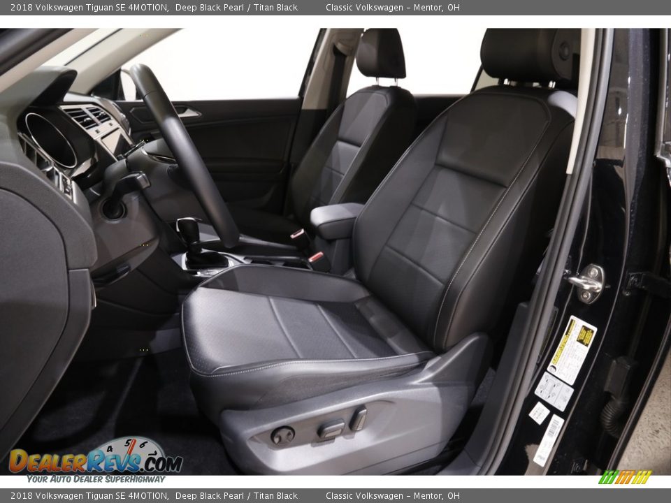 2018 Volkswagen Tiguan SE 4MOTION Deep Black Pearl / Titan Black Photo #5