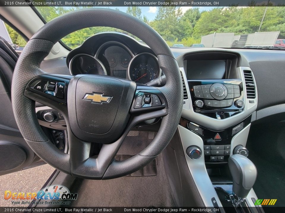 2016 Chevrolet Cruze Limited LT Blue Ray Metallic / Jet Black Photo #18