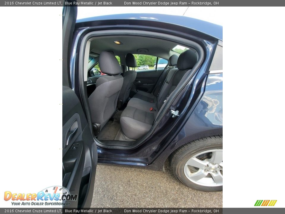 2016 Chevrolet Cruze Limited LT Blue Ray Metallic / Jet Black Photo #26