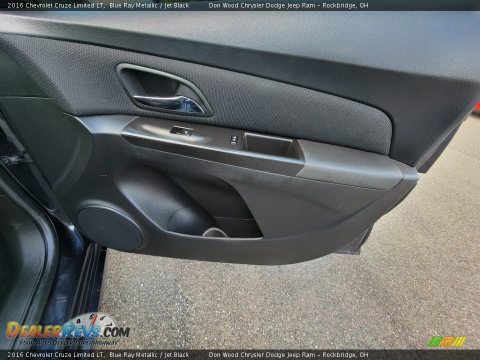 2016 Chevrolet Cruze Limited LT Blue Ray Metallic / Jet Black Photo #28