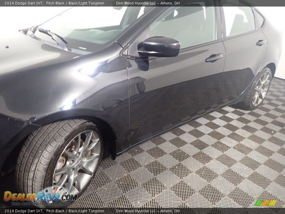 2014 Dodge Dart SXT Pitch Black / Black/Light Tungsten Photo #10
