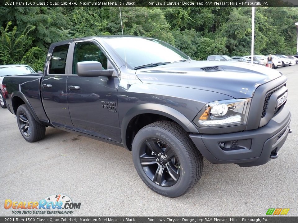 Front 3/4 View of 2021 Ram 1500 Classic Quad Cab 4x4 Photo #7