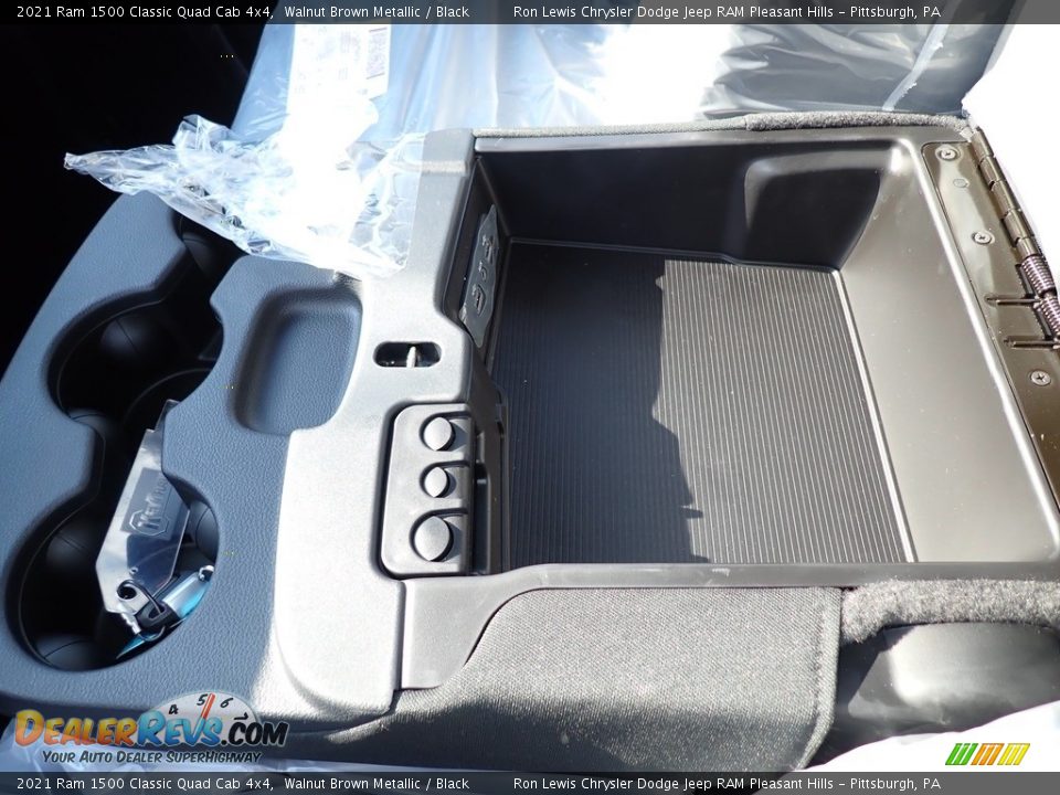2021 Ram 1500 Classic Quad Cab 4x4 Walnut Brown Metallic / Black Photo #18
