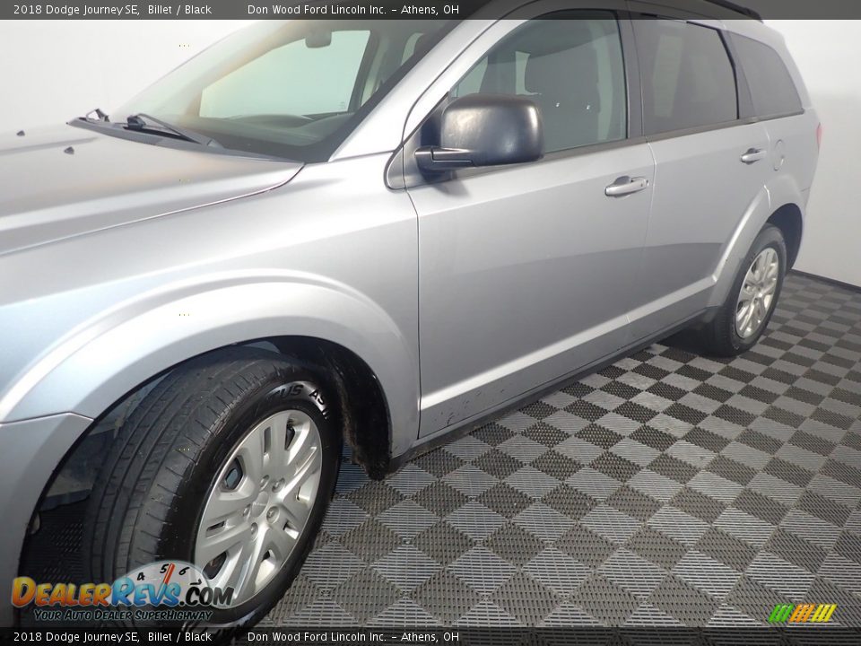 2018 Dodge Journey SE Billet / Black Photo #9