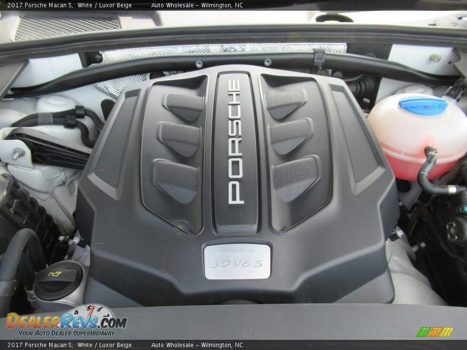 2017 Porsche Macan S White / Luxor Beige Photo #6