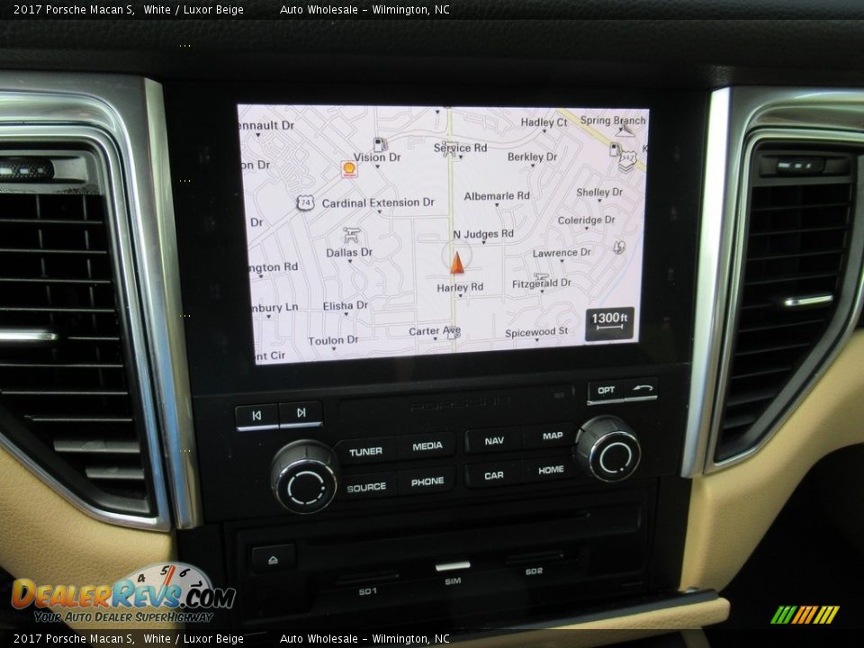 2017 Porsche Macan S White / Luxor Beige Photo #17
