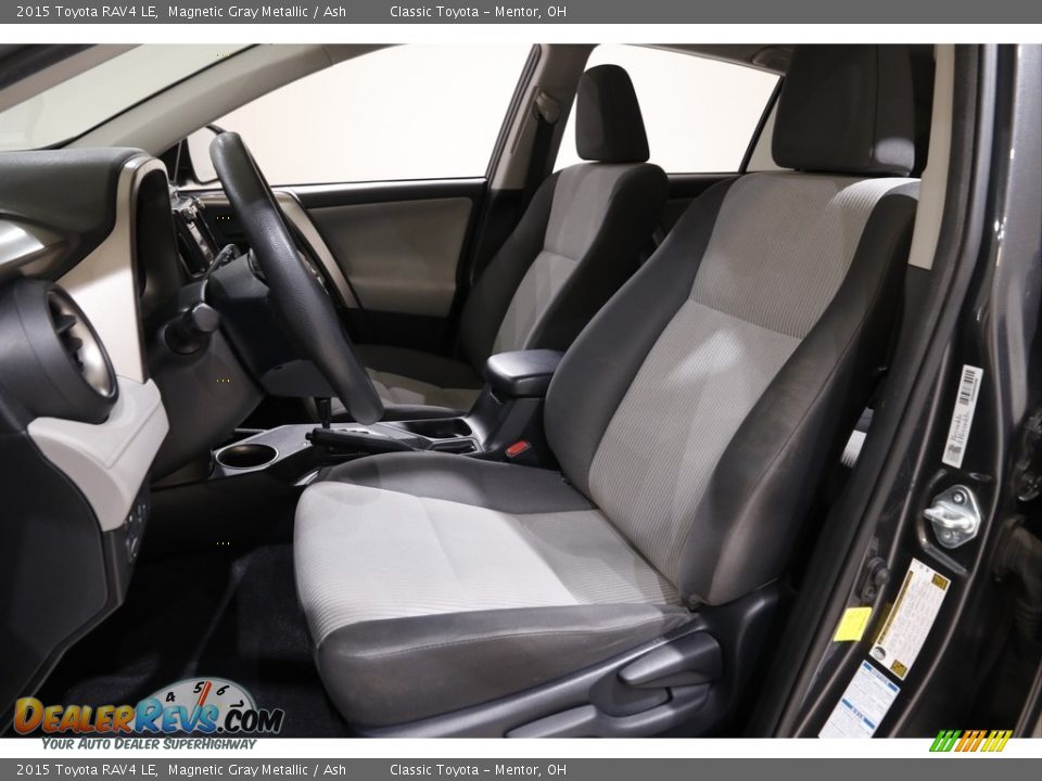 2015 Toyota RAV4 LE Magnetic Gray Metallic / Ash Photo #5