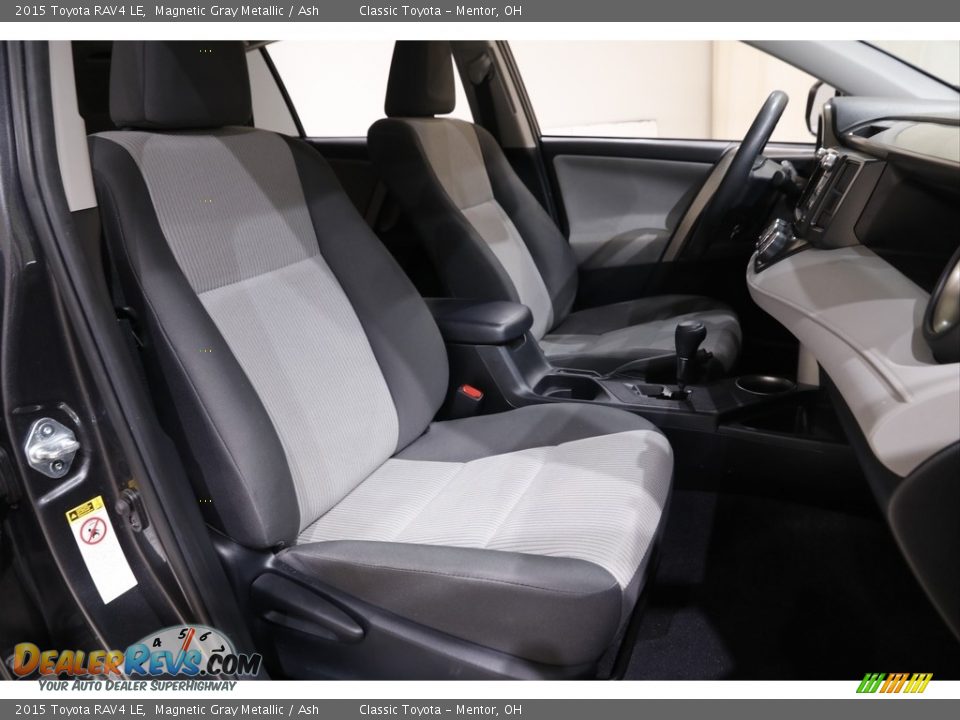 2015 Toyota RAV4 LE Magnetic Gray Metallic / Ash Photo #13