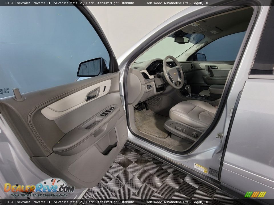 2014 Chevrolet Traverse LT Silver Ice Metallic / Dark Titanium/Light Titanium Photo #14