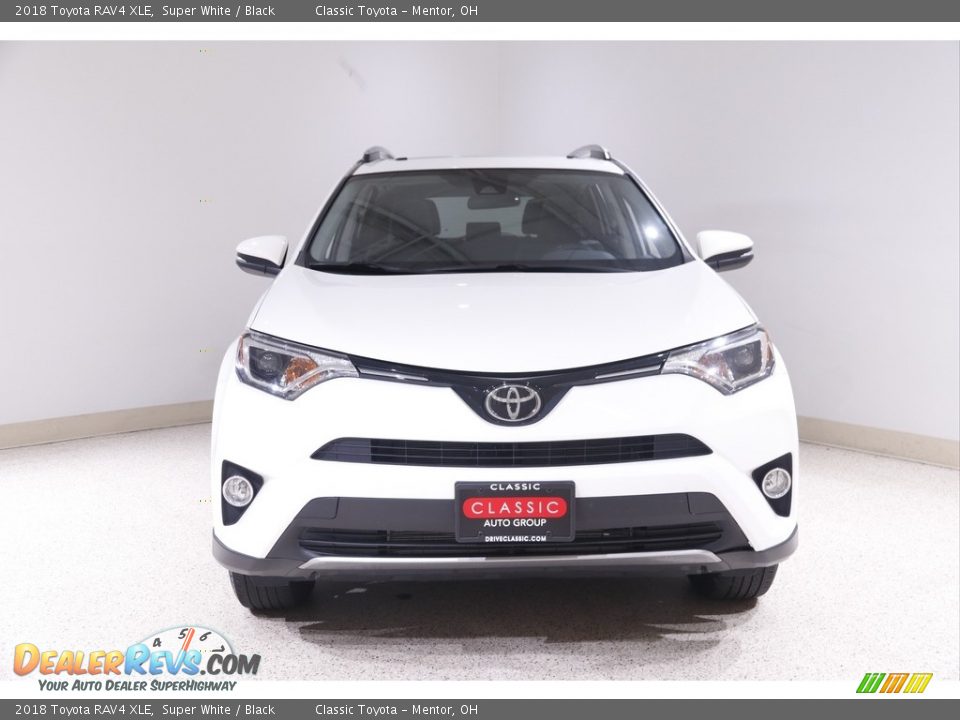 2018 Toyota RAV4 XLE Super White / Black Photo #2
