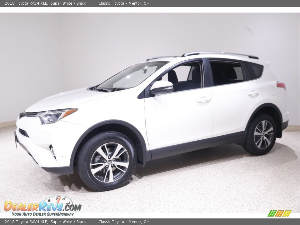 2018 Toyota RAV4 XLE Super White / Black Photo #3