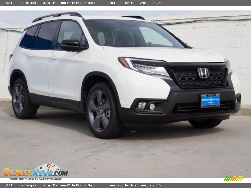 2021 Honda Passport Touring Platinum White Pearl / Black Photo #1