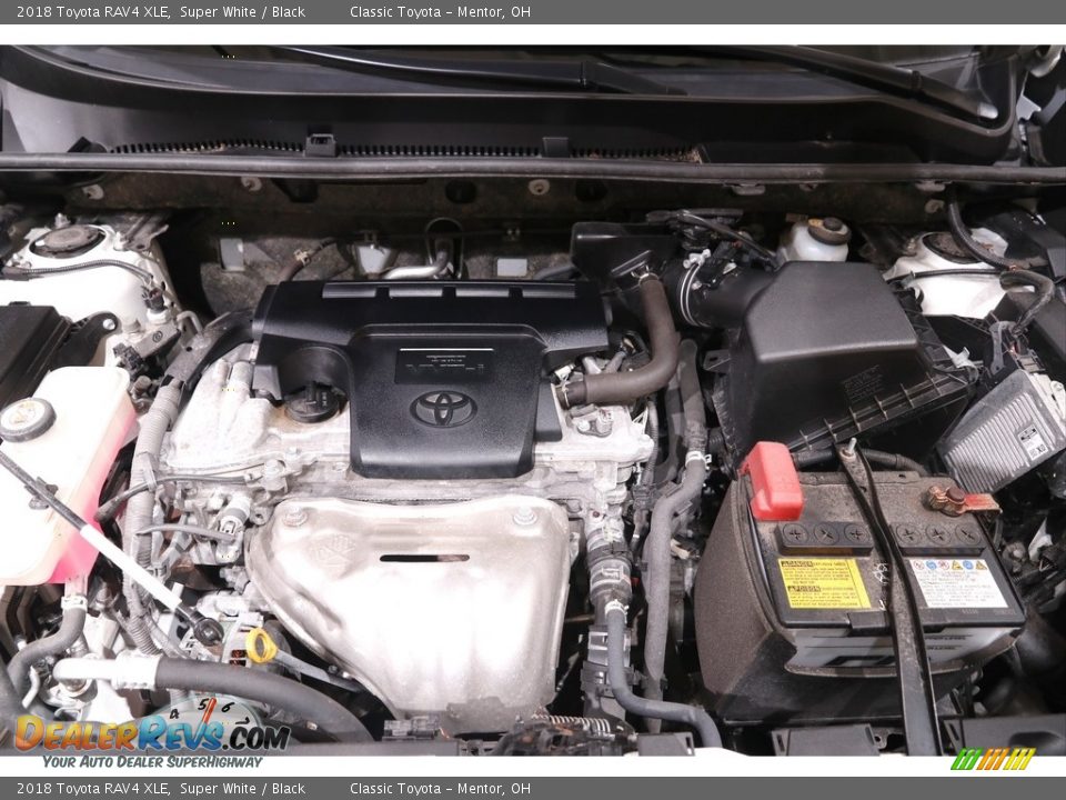 2018 Toyota RAV4 XLE Super White / Black Photo #18