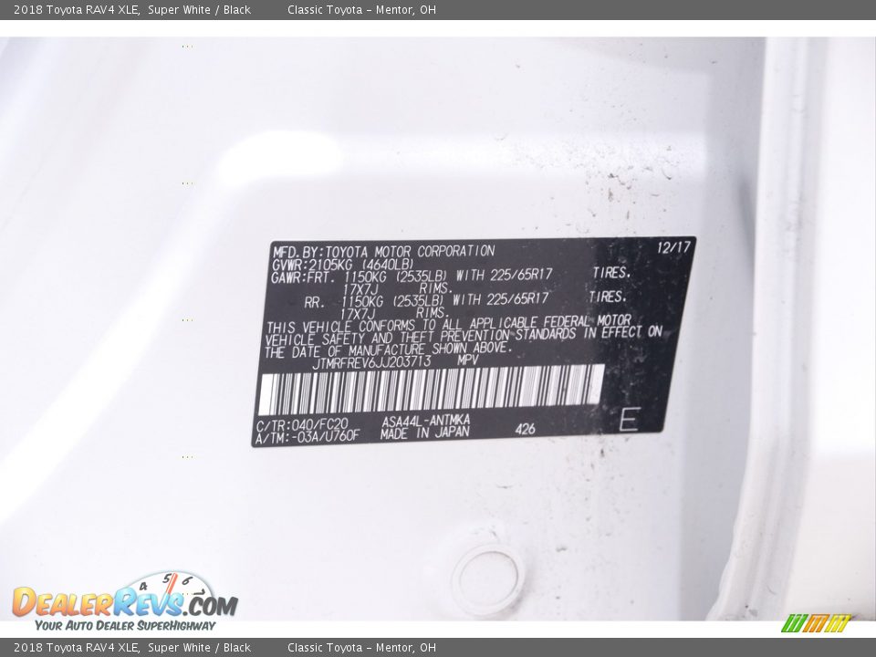 2018 Toyota RAV4 XLE Super White / Black Photo #19