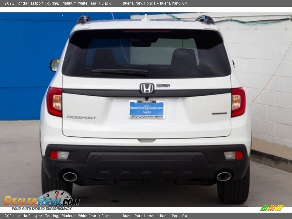 2021 Honda Passport Touring Platinum White Pearl / Black Photo #5