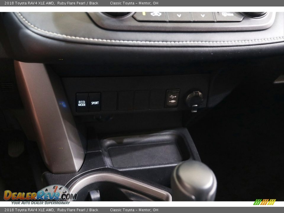 2018 Toyota RAV4 XLE AWD Ruby Flare Pearl / Black Photo #12