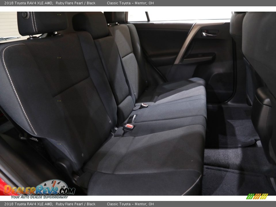 2018 Toyota RAV4 XLE AWD Ruby Flare Pearl / Black Photo #15