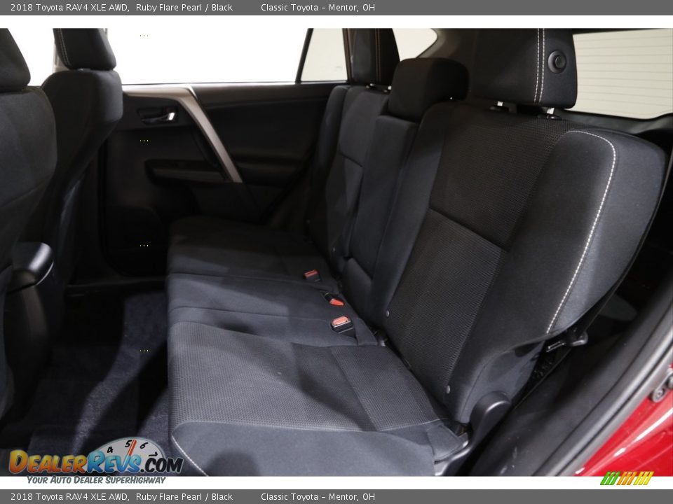 2018 Toyota RAV4 XLE AWD Ruby Flare Pearl / Black Photo #16
