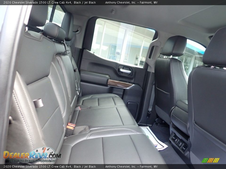 2020 Chevrolet Silverado 1500 LT Crew Cab 4x4 Black / Jet Black Photo #14