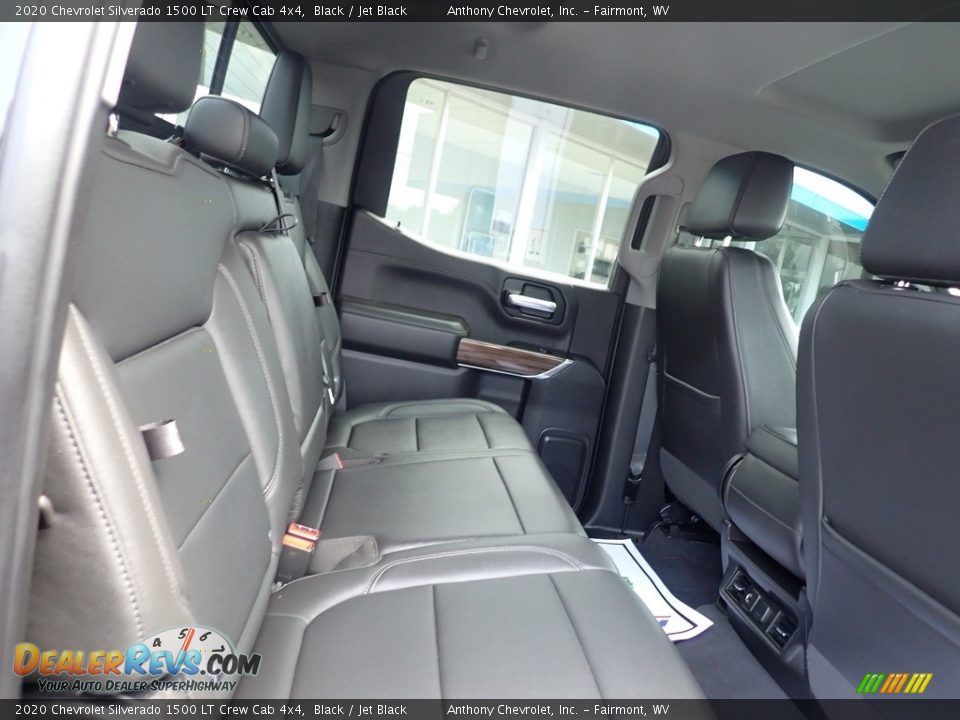 2020 Chevrolet Silverado 1500 LT Crew Cab 4x4 Black / Jet Black Photo #14